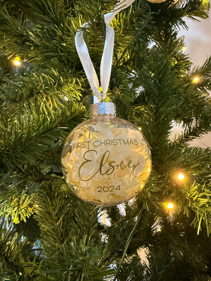 Christmas Baubles with Dried Flowers