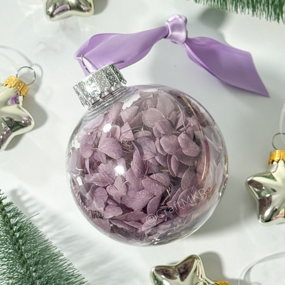Christmas Baubles with Dried Flowers